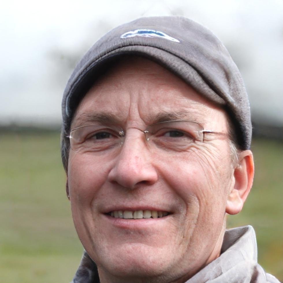 Andi Pratama - Full Stack Developer